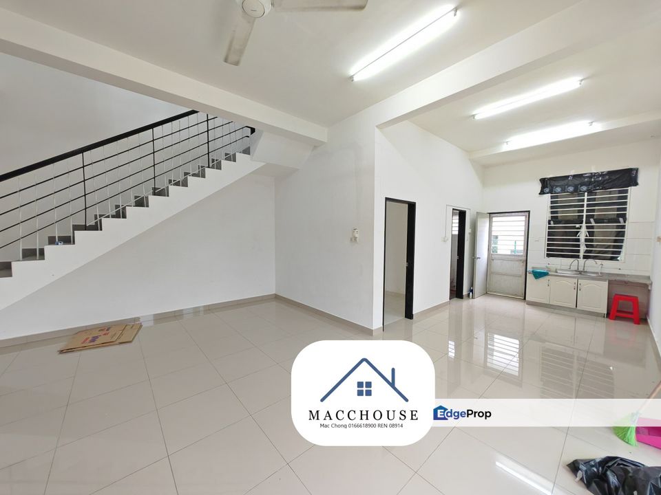 Taman Pelangi Semenyih 2, Semenyih, Selangor [40x70] [Full Loan] [Corner Lot] [Facing Playground] @ Taman Pelangi Semenyih 2, Selangor, Semenyih