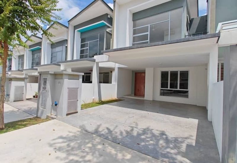 Parkfield Residences, Tropicana Heights