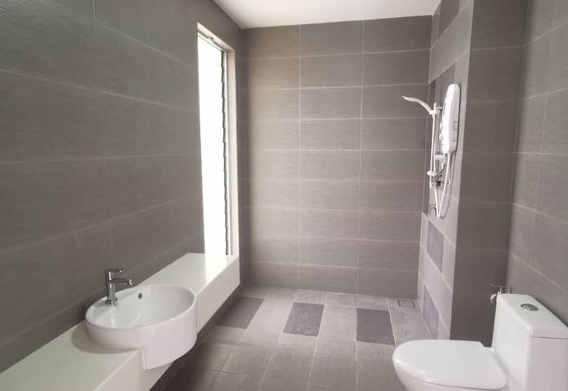 Parkfield Residences, Tropicana Heights