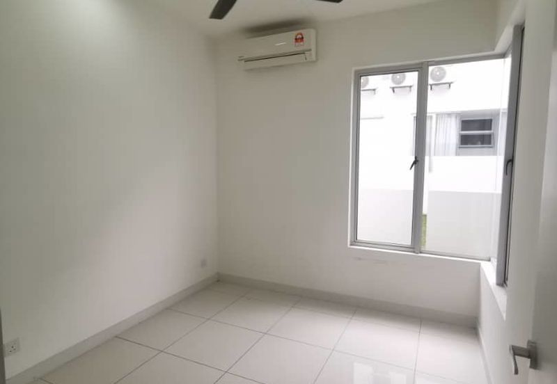 Parkfield Residences, Tropicana Heights