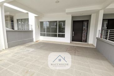 Fairfield Residences, Tropicana Heights