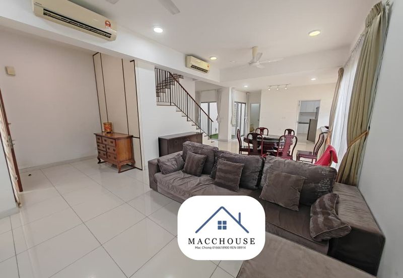 Parkfield Residences, Tropicana Heights