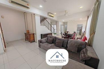 Parkfield Residences, Tropicana Heights