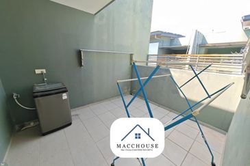 Parkfield Residences, Tropicana Heights