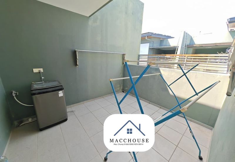 Parkfield Residences, Tropicana Heights