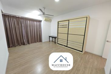 Parkfield Residences, Tropicana Heights