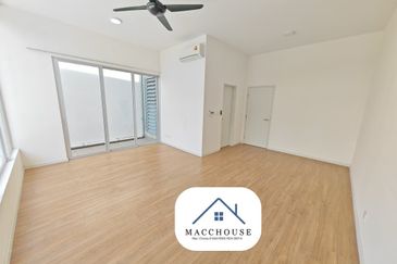 Parkfield Residences, Tropicana Heights