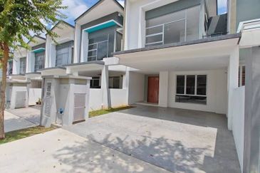 Parkfield Residences, Tropicana Heights