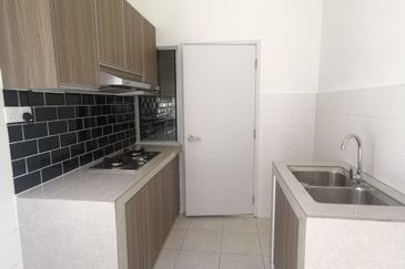 Parkfield Residences, Tropicana Heights