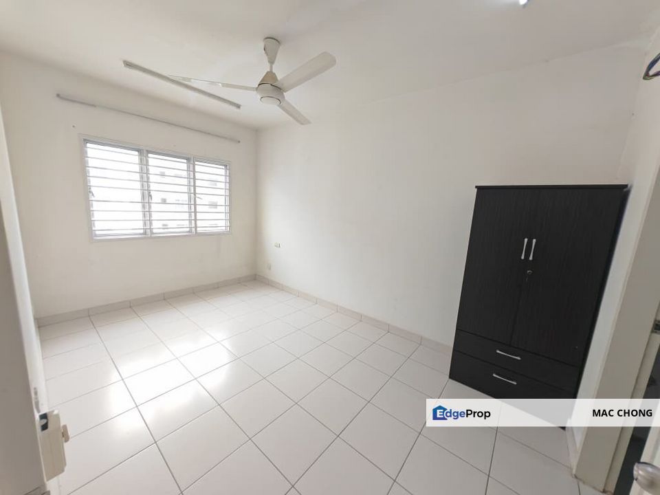 Karisma Apartment @ Eco Majestic, Semenyih, Selangor Full Grill & Well Kept Property, Selangor, Semenyih