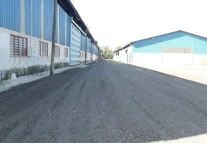 Factory at Jalan Klang Banting, Jenjarom for Sale