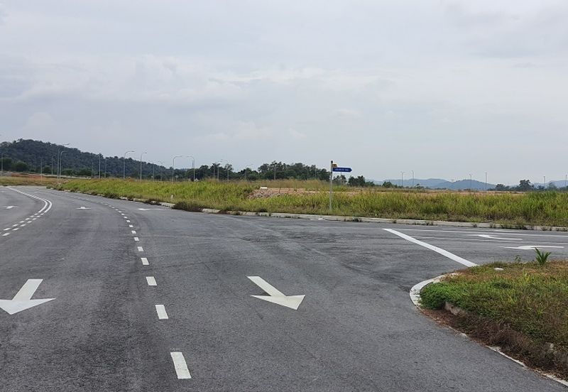 Batu Arang Industrial Land, Kota Puteri, Batu Aran