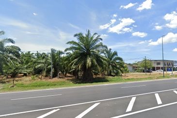 Agricultural land face main road, Assam Jawa, Kuala Selangor 