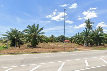Agricultural land face main road, Assam Jawa, Kuala Selangor 