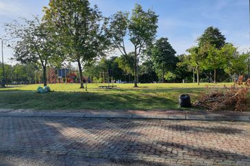 Bungalow Land Jalan Menara U8, Bukit Jelutong