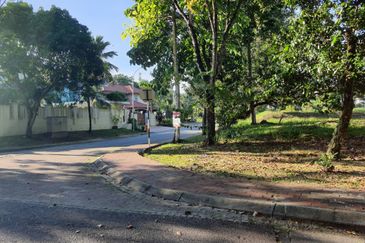 Bungalow Land Jalan Menara U8, Bukit Jelutong