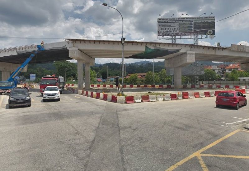 Jalan Bukit Antarabangsa 