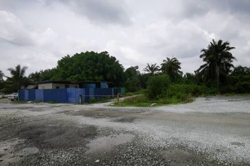 Industrial Land, Air Hitam (Black Water) for Sale