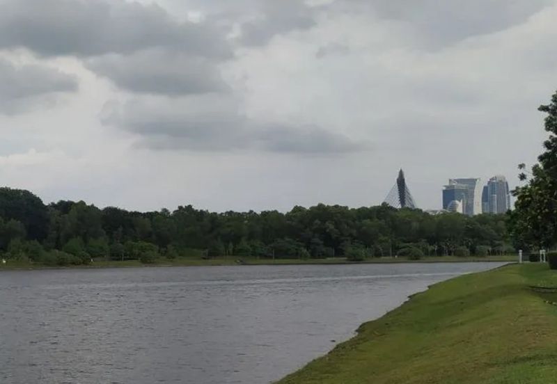 Perdana Lakeview East