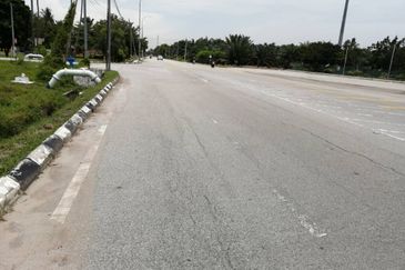 Petrol Station Land, Jalan Rawang, Kuala Selangor