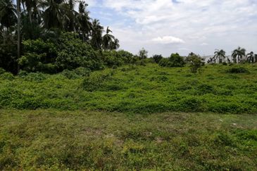 Petrol Station Land, Jalan Rawang, Kuala Selangor