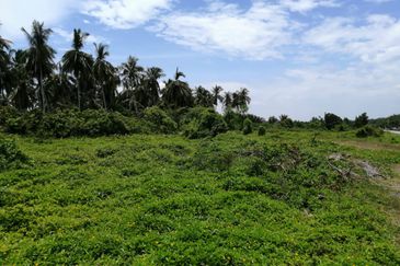 Petrol Station Land, Jalan Rawang, Kuala Selangor