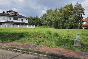 Bungalow Land, U8/12, Bukit Jelutong, Shah Alam 