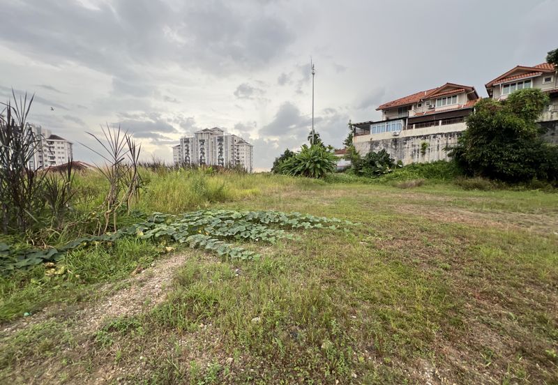 KGSAAS Golf Club, Seksyen 13