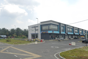 Industrial Zoning Land, Jalan Rajawali, Kampung Batu 9 Kebun Baru, Telok Panglima Garang for Sale