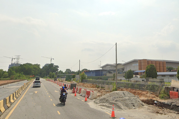 Converted Industrial Land, Kampung Bukit Naga, Jalan Bukit Kemuning Seksyen 32, Shah Alam for Sale
