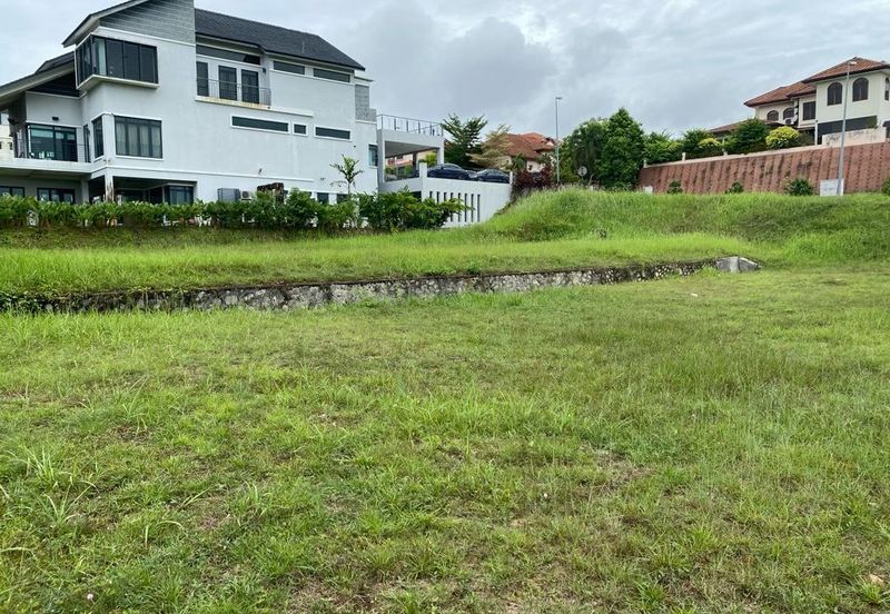 KGSAAS Golf Club, Seksyen 13