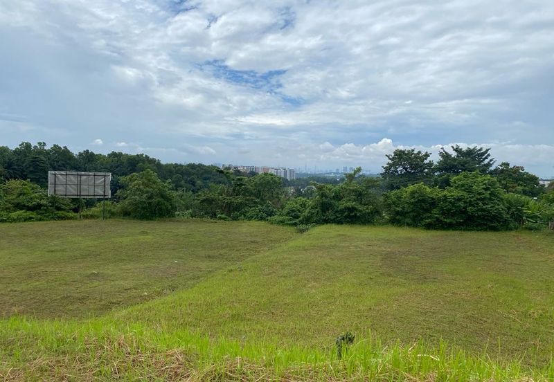 KGSAAS Golf Club, Seksyen 13