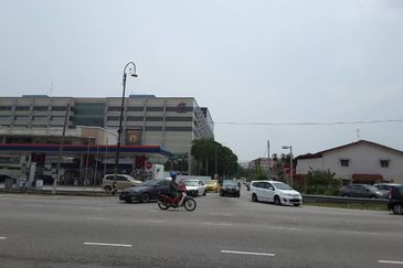 Pelangi Avenue
