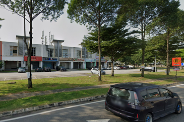 Double Storey Shoplot @ Jalan Kemuning Indah S32/S Kemuning Utama for Sale