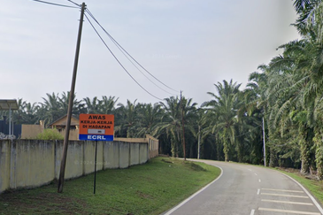 12 acres Industrial Zoning Land, Jalan DPP, Batu Arang for Sale