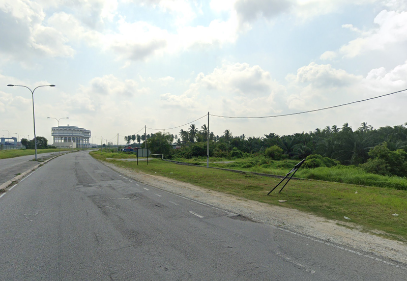 West Port, Pulau Indah