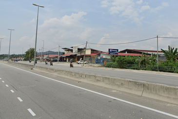 Commercial Zoning Land facing Jalan Meru Tambahan, Kampung Bukit Kapar, Kapar for Sale