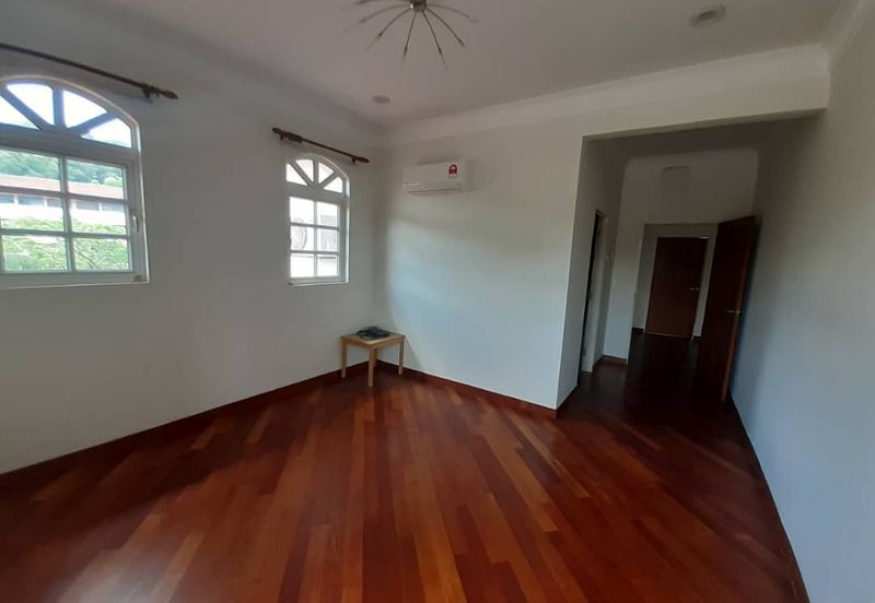 2 Storey Bungalow at Jalan Mihrab, Bukit Jelutong, Shah Alam for Sale