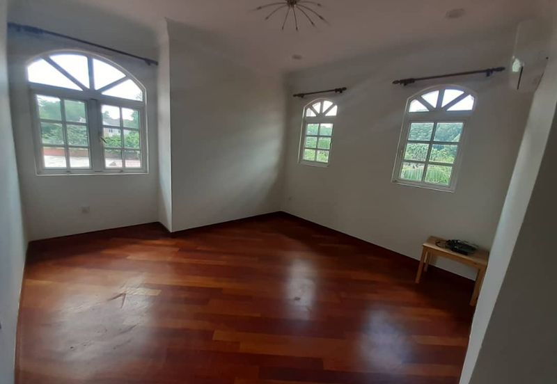 2 Storey Bungalow at Jalan Mihrab, Bukit Jelutong, Shah Alam for Sale