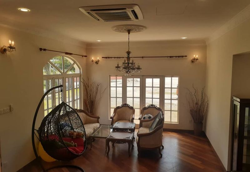 2 Storey Bungalow at Jalan Mihrab, Bukit Jelutong, Shah Alam for Sale