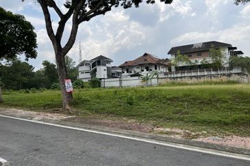 Bungalow Land, Mihrab U8/12, Bukit Jelutong, Shah Alam