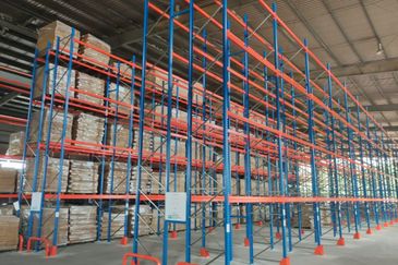 Factory / Warehouse Jalan Dahlia, Kawasan Perindustrian Meru Timur, Klang for Sale