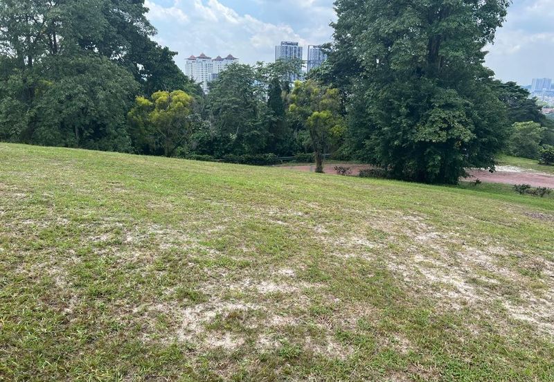 Jalan Timah, Mines Golf Resort City