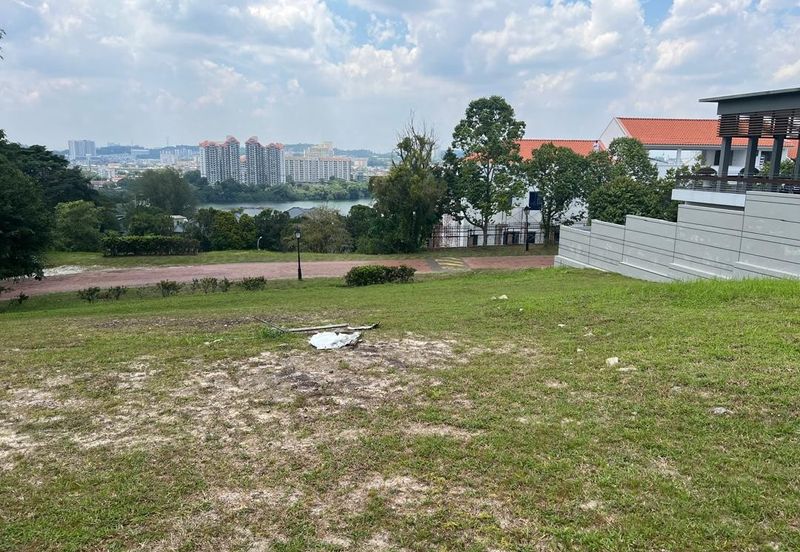 Jalan Timah, Mines Golf Resort City