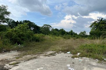 Industrial Zoning Land @ Olak Lempik Tanjung Dua Belas, Banting, Kuala Langat for Sale