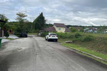 BANDAR ENSTEK (JENTAYU)