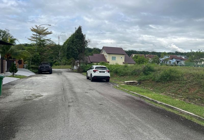 BANDAR ENSTEK (JENTAYU)