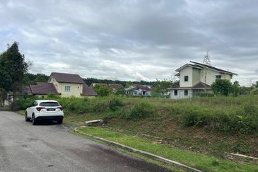 BANDAR ENSTEK (JENTAYU)