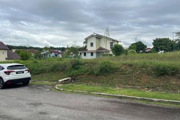 BANDAR ENSTEK (JENTAYU)