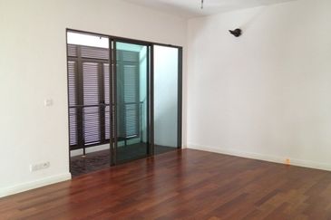 Villa 33, Bukit Manda'rina